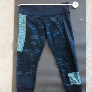 Women’s Lululemon tights